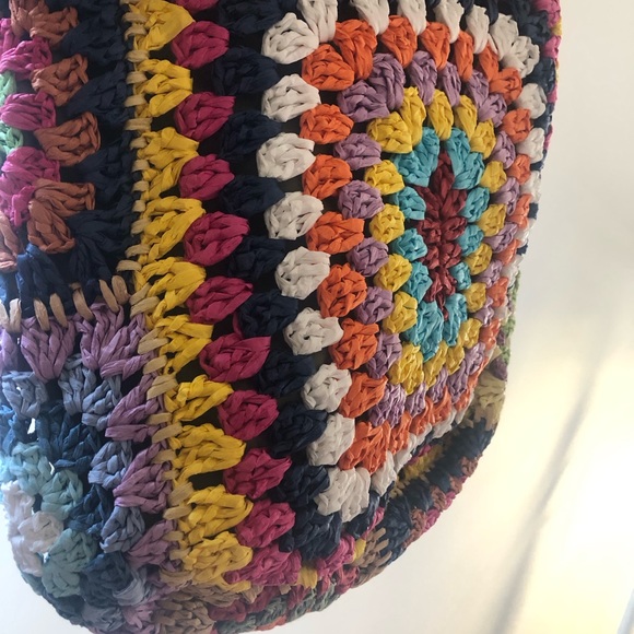 Colorful Crochet Bag - Picture 4 of 9